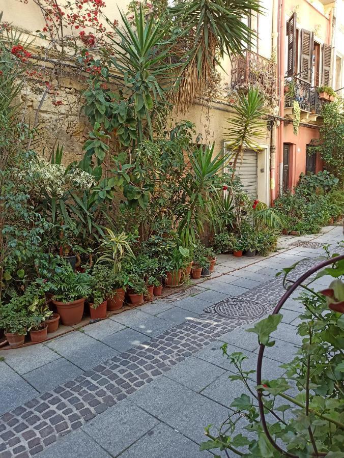 קליארי La Casetta Nel Centro מראה חיצוני תמונה